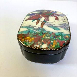 Heinrich Villeroy & Boch porcelain box Russian Fairytales Koshchey